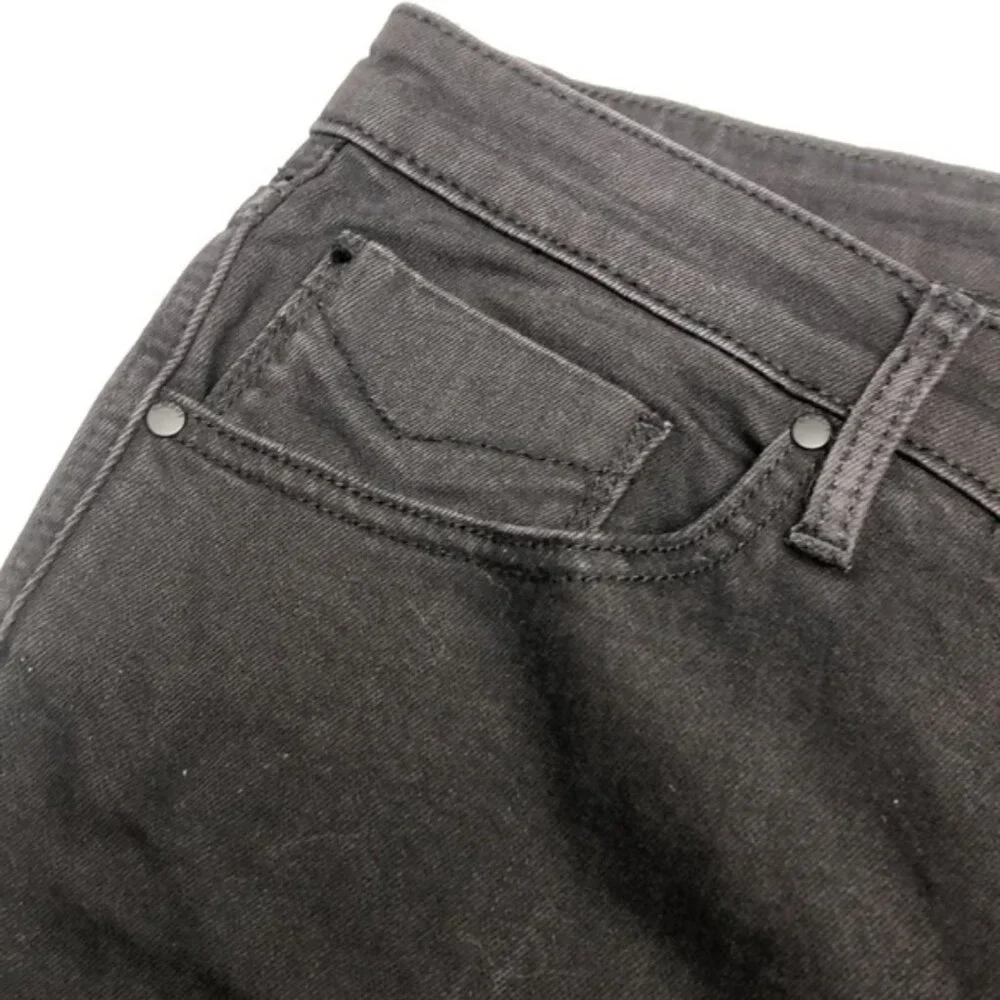 LIKE NEW R JEANS THE SUPER HIGH-RISE CROP BLACK JEANS 18/34x26 ⭐️